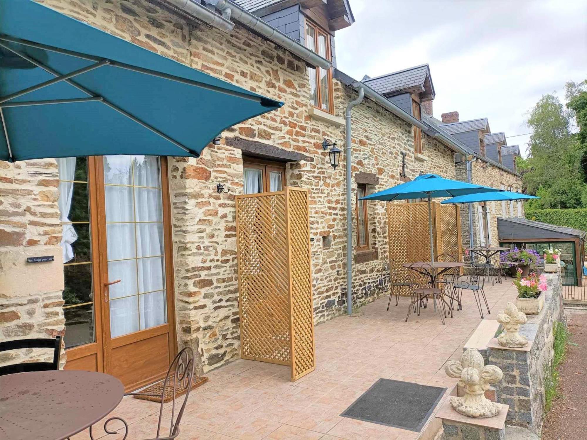 Le Moulin De Benneville Chambres D'Hotes, Petit Dejeuner Compris Cahagnes Экстерьер фото